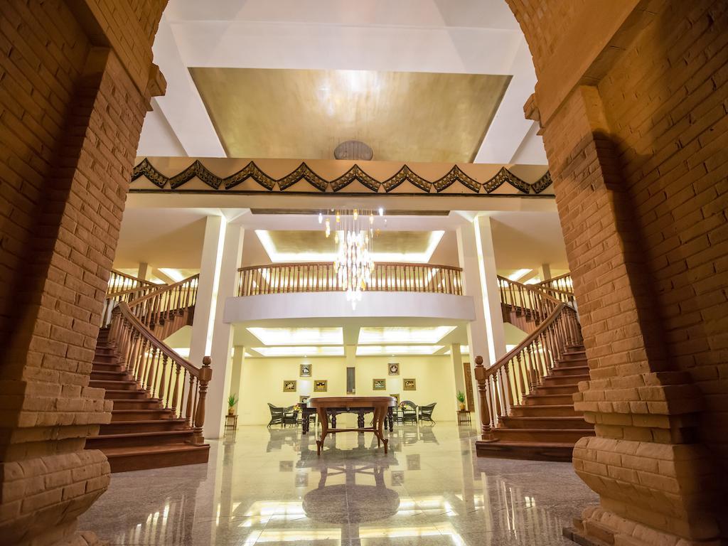 Aye Yar River View Resort Bagan Exterior foto