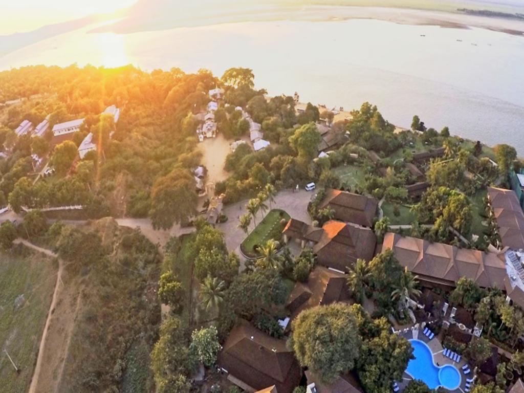 Aye Yar River View Resort Bagan Exterior foto