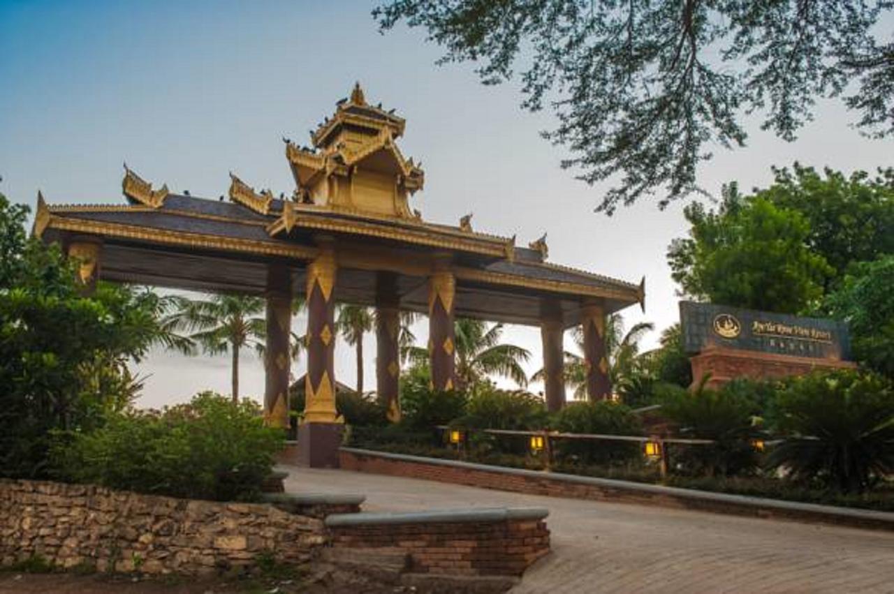 Aye Yar River View Resort Bagan Exterior foto