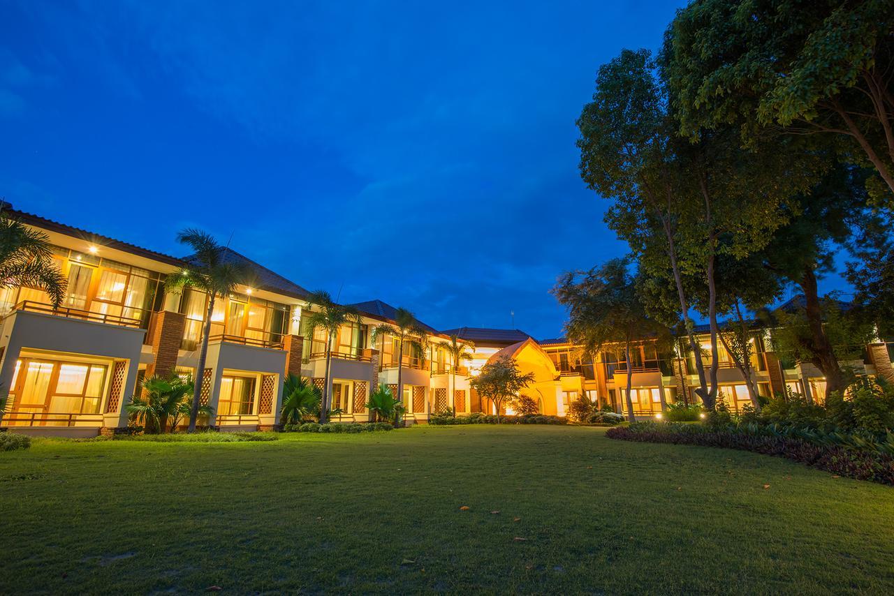 Aye Yar River View Resort Bagan Exterior foto