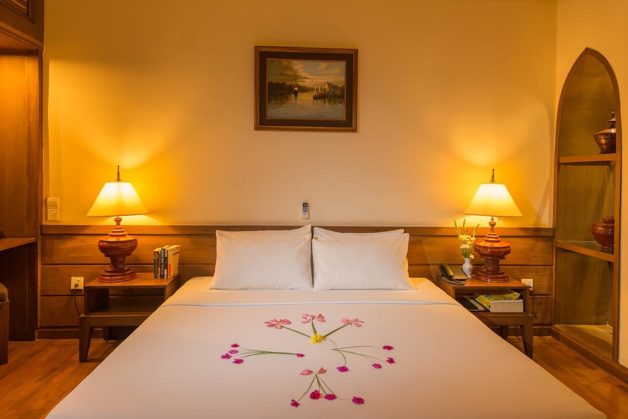 Aye Yar River View Resort Bagan Exterior foto