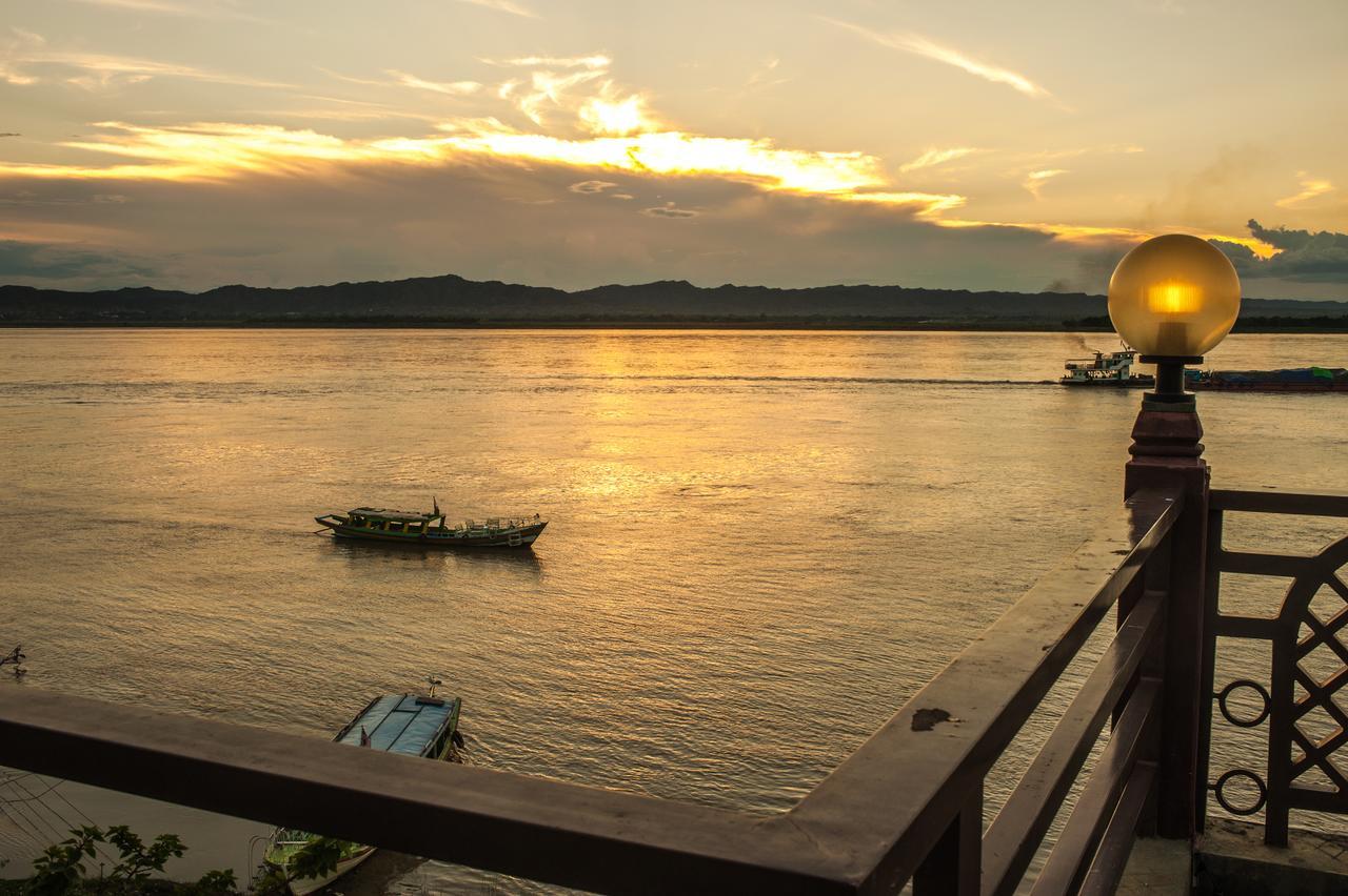 Aye Yar River View Resort Bagan Exterior foto